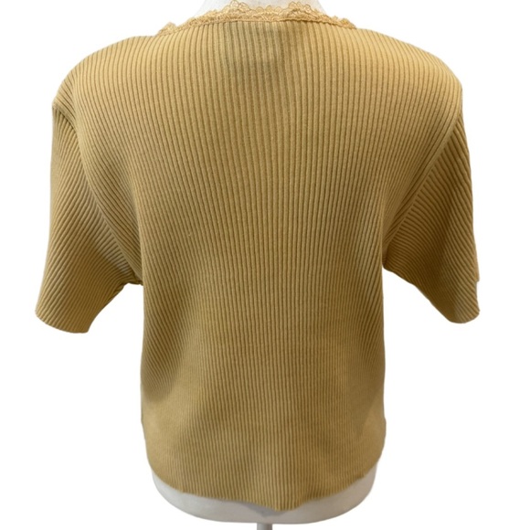 Rabbit Rabbit Rabbit Yellow Knit Top, Size 12 - Picture 5 of 7